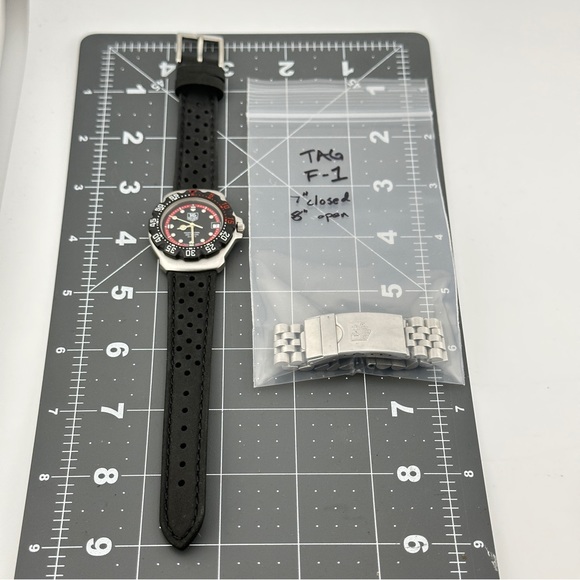 Tag Heuer Formula 1 Midsize 35mm Wrist Watch - Picture 11 of 11